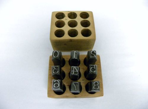 1/4&#034; STEEL NUMBER STAMP SET IN A WOODEN CASE (0-8)