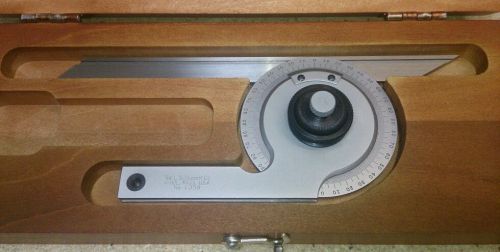 Starrett No. C359 universal bevel protractor