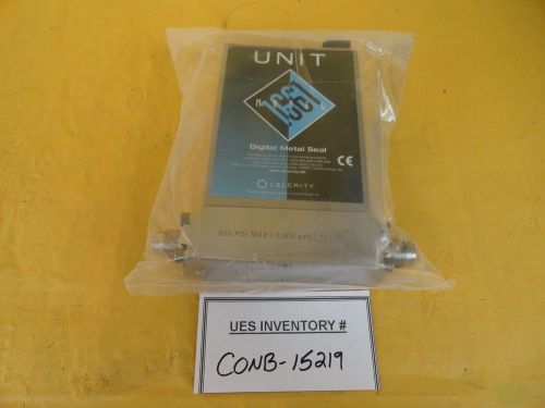 Unit Instruments 810-21598R Mass Flow Controller 1 SLM He Used