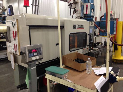 Cincinnati Milacron 44 Ton Injection Molding Machine 1.46 ounce shot size