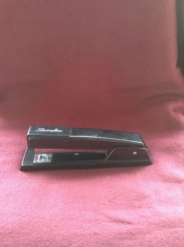 VINTAGE BLACK SWINGLINE MODEL 94-41 METAL Made in USA