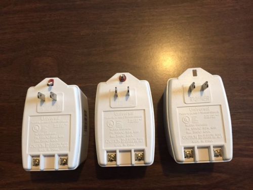 UNIVERSAL PLUG IN CLASS 2 TRANSFORMER 24VAC  40VA  THREE NEW UNITS