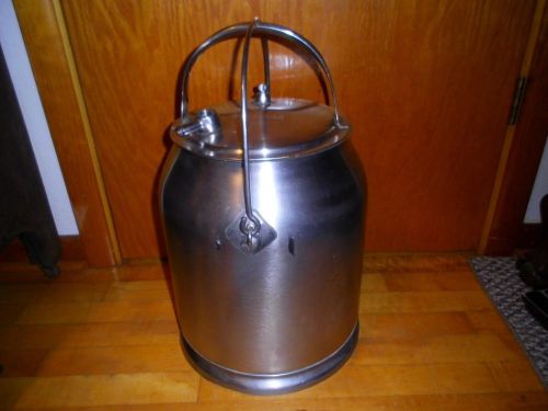 VINTAGE MCCORMICK DEERING STAINLESS MILKER BUCKET