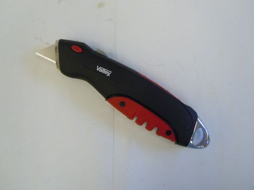 Quick change utility knife with glass cutter for sale