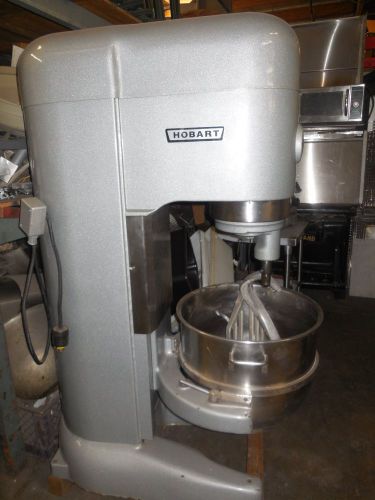 USED!! HOBART MODEL: 802 - 80QT MIXER W/ S/S BOWL AND 2 MIXING TOOLS