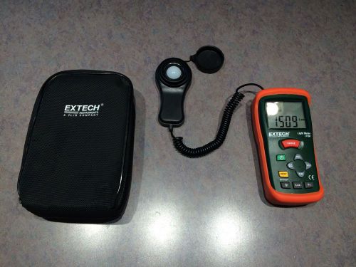 Extech LT300 Light Meter with Large LCD display with analog bargraph