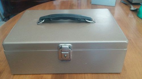 VTG Heavy Duty Cash Lock Box Safe w/Key Rockaway Metal Products 11x7 3/4 in.