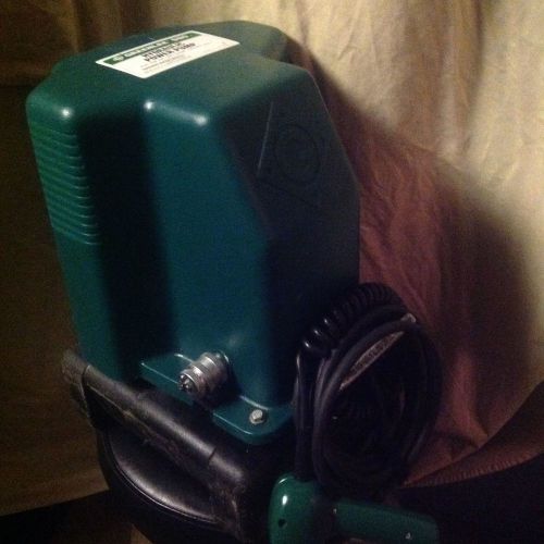 Greenlee 980 electric hydraulic pump with pendant used - excellent condition for sale