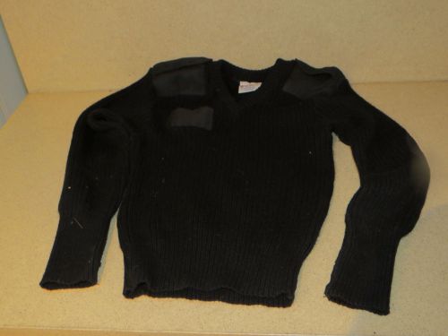 COMMANDO JACK YOUNG 100% PURE WOOL SWEATER- SIZE 40 - NEW?