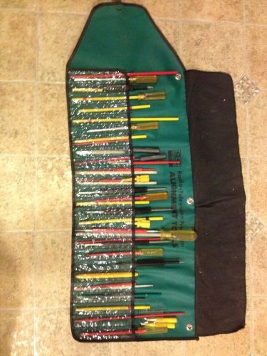 GC ELECTRONICS 43 PIECE PC RADIO TV TELEVISION ALIGNMENT TOOL SET KIT