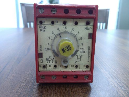 Pilz 0.04-10 sec. time delay relay NUP/10/220V 1U/FBM