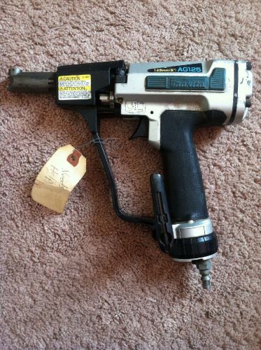 Makita AG125 Nail Gun