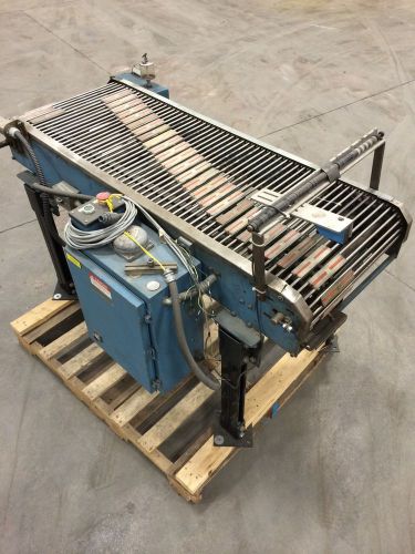 HI-SPEED CONVEYOR DIVERTER- GoodCond-Priced To SELL$. 18&#034;wide 5&#039;long