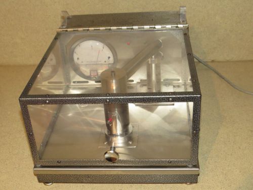 DWYER MAGNEHELIC  GAUGE AND VACUUM BOX ?