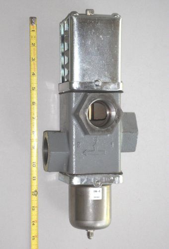 Johnson Controls V248GF1-001 Water Regulating 3 Way Valve 1-1/2&#034; NPT 35LZ01