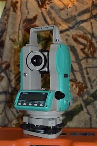 Nikon NE-103 Digital Theodolite, Transit, Level - 5&#034;- Vertical Axis Compensator