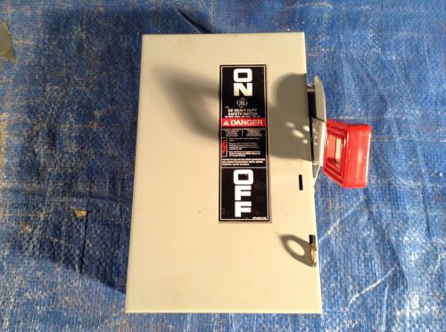 GE Heavy Duty 30 AMP 240 V Safety Switch Model 10