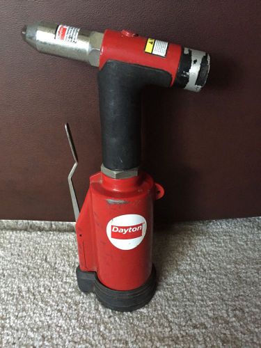 Dayton 4Z913 Pneumatic Rivet Gun 90 PS