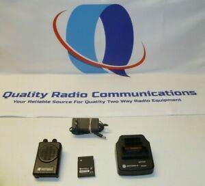 Motorola Minitor V 453-461.9 MHz UHF 2 Ch Stored Voice FIRE EMS Pager w Charger