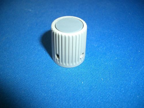 Tektronix TEK knob, tan, round, 11/16&#034; diameter, 1/4&#034; shaft