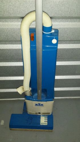 Windsor Versamatic Upright Vacuum