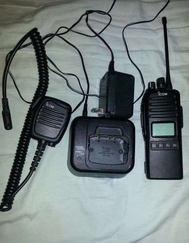 Icom IC F80DS  P25 digital.