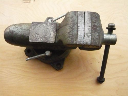 Vintage Wilton Swivel Bullet Bench Vise 3-1/2&#034;  Jaws  Schiller Ill. 39 Pounds