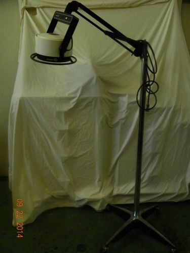 AMSCO Examiner 10 Mobile- Medical- Surgical- Examination- Exam- Lamp- OR Light