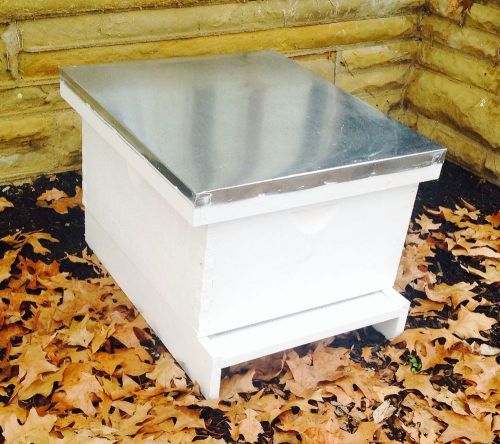 Complete 10 Frame Langstroth  Beehive Beekeeping Beekeeper Honeybee