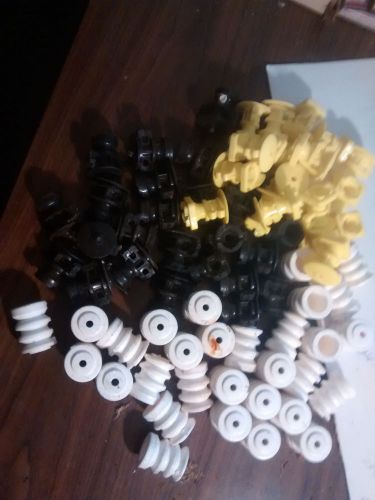 Fence Post Plastic Insulators Lot &amp; nails 75 insulators electric fence FiShock