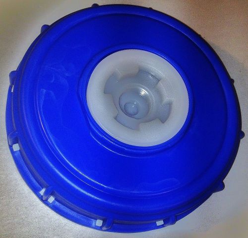 NEW 275-330 IBC Tote Tank CAP 6&#034; Dia. COVER  LID Bung Adapter 3/4&#034; NPT SCHUTZ