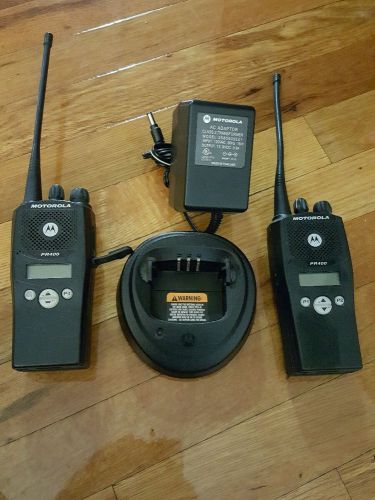 2 motorola pr400 uhf 32 ch two way radio 1 charger aah65sdf9aa3an for sale