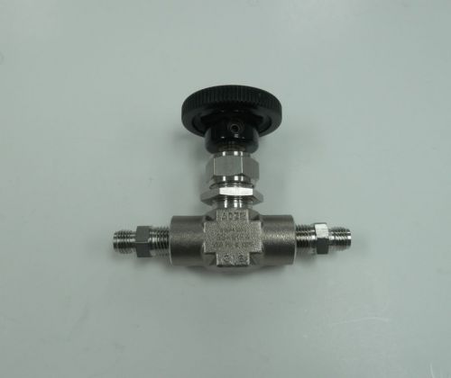 Swagelok SS-1KF4 Stainless Steel Integral Bonnet Needle Valve