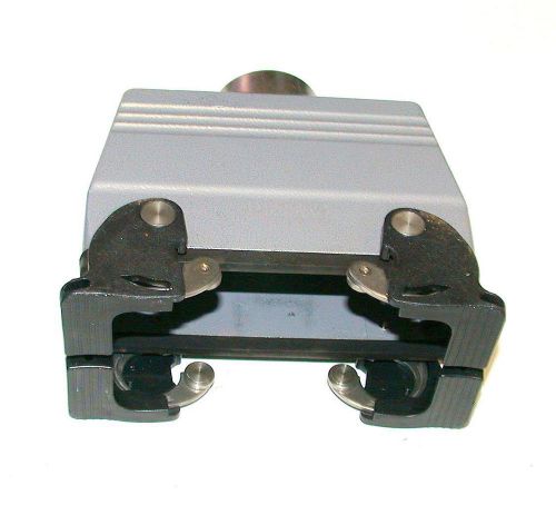 NEW PHOENIX CONTACT 1674095 CONNECTOR HOUSING