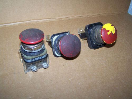 (2) ALLEN BRADLEY 800T-D &amp; (1) 800H-DR MUSHROOM PUSH STOP BUTTONS