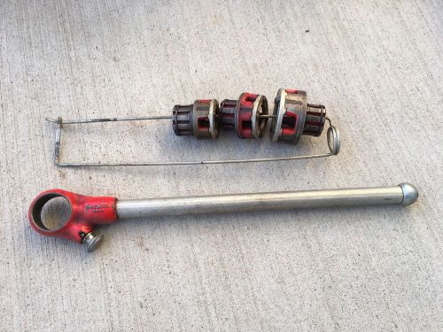 Ridgid 00-r ratcheting pipe threader with dies 1/2&#034; 3/4&#034; 1&#034; excellent shape for sale