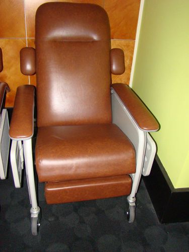 Clinical care recliner lumex 577rg406 for sale