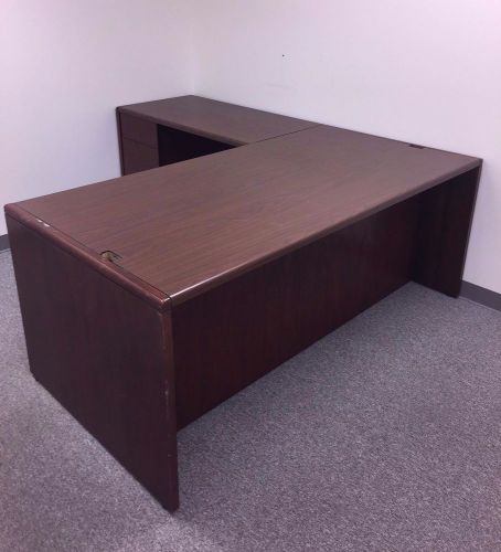 Office furniture wood desk and credenza 72&#034; x 36&#034; x 29&#034; and 46&#034; x 24&#034; x 29&#034; for sale