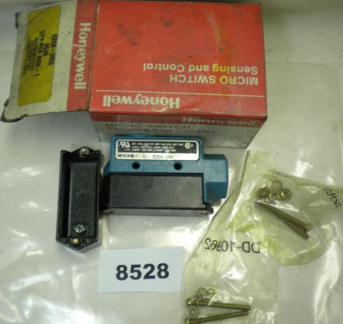 (8528) Honeywell Microswitch Limit Switch BZE6-2RQ