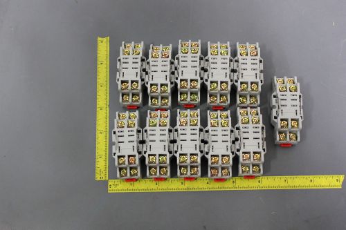 11 NEW SPC 8 BLADE RELAY SOCKET/BASE 300V 10A SPC9797  (S3-2-114D)