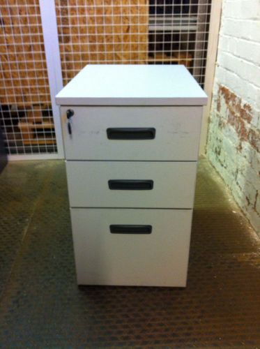 3 Drawer Lockable Wooden Desk Height Filing Cabinet