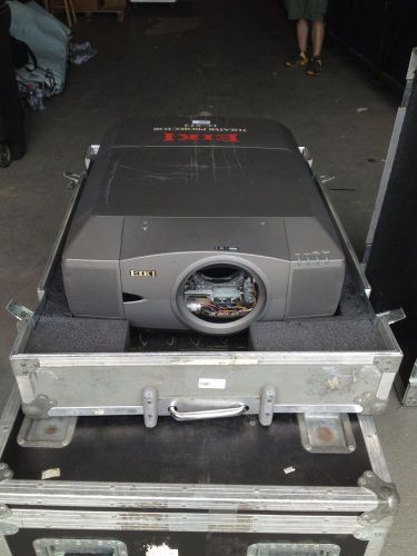 Eiki LC-XT3 10K Projector christie LX100 sanyo PLC-XF45