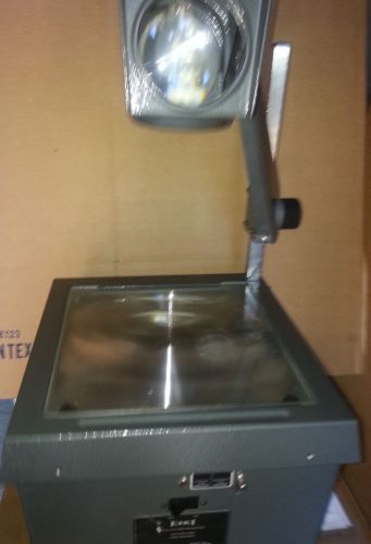 Overhead projector Eiki 3860