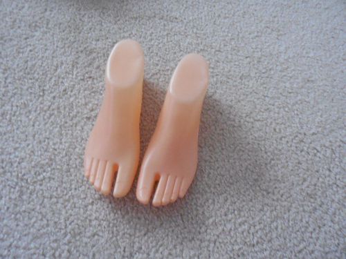 Mannequin Feet   One Pair