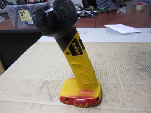 DEWALT DW908 18V RECHARGEABLE FLASHLIGHT