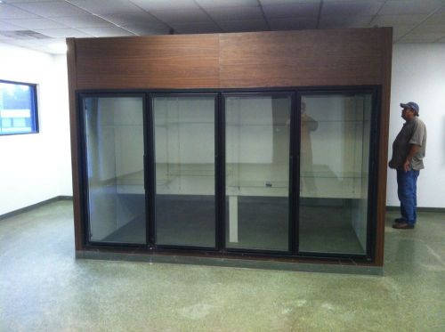 4 GLASS DOOR COOLER BEER CAVE OR  FLORIST COOLER VGC WALK IN