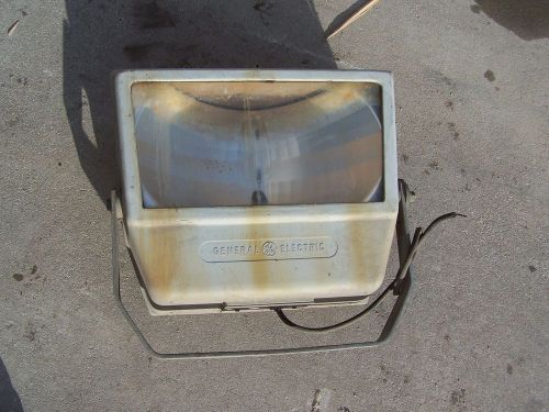 400 watt GE Power flood light