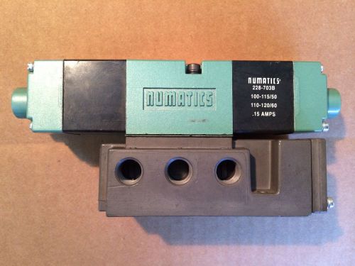 NEW NUMATICS 081SS500K000030 150PSI 120V-AC 1/4IN NPT SOLENOID VALVE