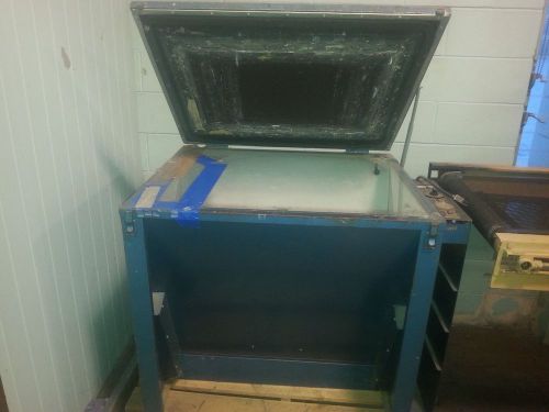 Screen Printing Vacu-Lite Md371 Screen Exposing Unit Halogen in use works great!