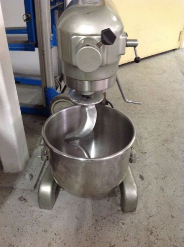 Hobart 20qt mixer  w/ timer  bowl and hook attachment for sale